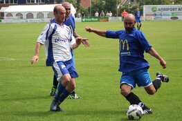 Promotie lonkt voor Flamingo’s 64