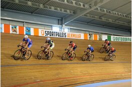 Introductielessen tijdens kick off baanseizoen in Sportpaleis Alkmaar