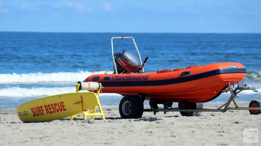 Drenkeling uit zee gehaald in Bergen aan Zee