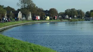 Dode in auto te water N9 ter hoogte van Koedijk