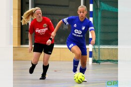 Sportstars helpt dozijn kansen om zeep en verliest van Nieuw Roden