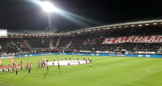 AZ komt goed uit de winterstop met degelijke zege op FC Utrecht