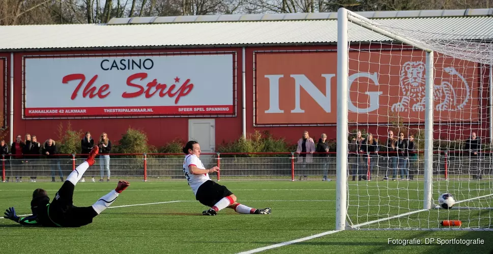Alcmaria Victrix verslaat koploper De Rijp, hattrick Weisscher