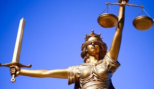 Van misbruik verdachte Charly (17) vandaag voor Spaanse rechter
