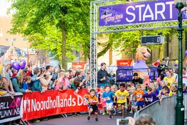 Al meer dan 500 kinderen doen mee aan de Rollebol Kids Run tijdens de Alkmaar City Run by night