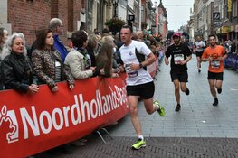 Alkmaar City Run by night blijft populair