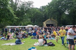 Klinkende namen naar zomerse Houtpop