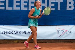 Vele toeschouwers zien hoe slotdag ITF World Tennis Tour een succes wordt