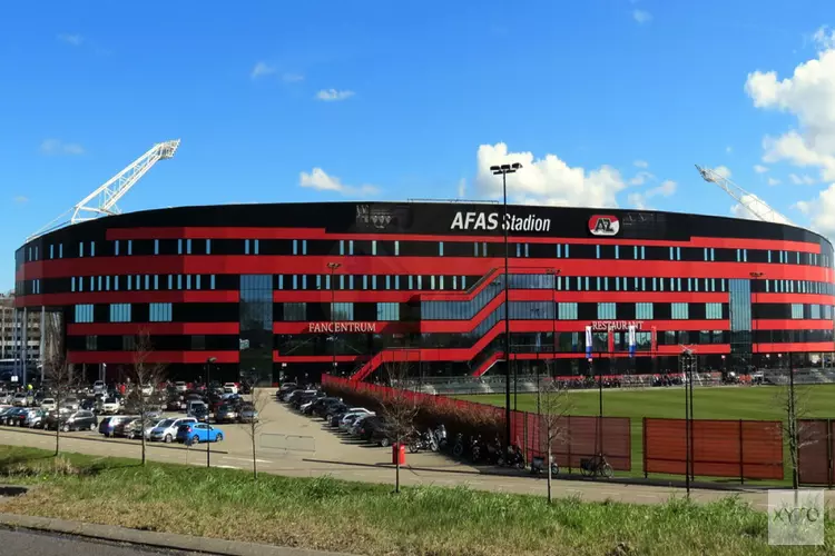 Driekwart van dak AZ-stadion wordt gesloopt én uitgebreid: "Daarna beter bestand tegen wind"