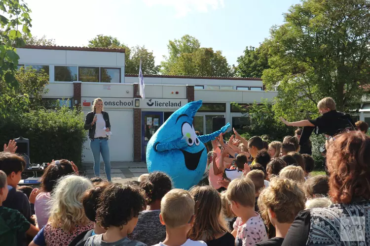 Liereland start met het JOGG-thema DrinkWater!