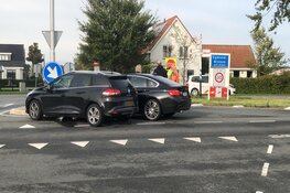 Auto&#39;s door voorrangsfout met elkaar in botsing in Egmond-Binnen