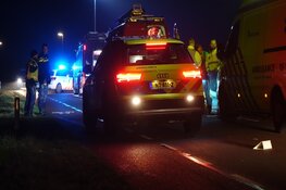 Auto te water in Oterleek, persoon overleden
