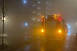 Brandweer Alkmaar in wijk Overdie bekogeld met vuurwerk