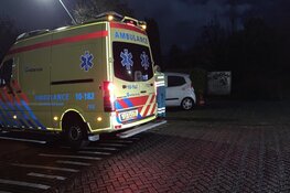 Drankrijdster ramt paal in Oudorp