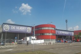 Vroege rode kaart nekt Jong AZ in Den Bosch