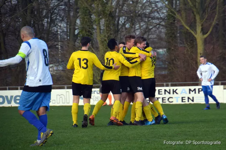 Reiger Boys pakt eindelijk volle winst, Flamingo&#39;s nu hekkensluiter