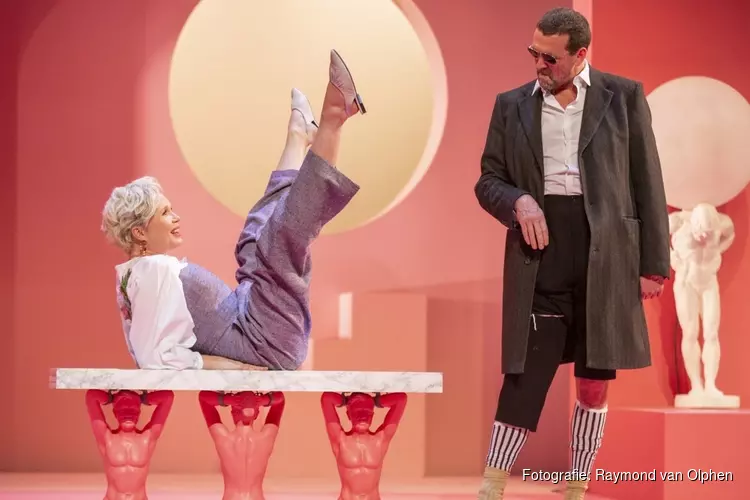 Tjitske Reidinga en Mark Rietman voor het eerst samen op het toneel in Theater De Vest