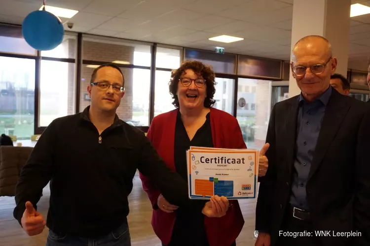 Feestelijke uitreiking certificaten Leerplein WNK