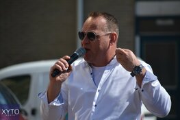 Zanger Joost de Vries verrast bewoners De Raatstede