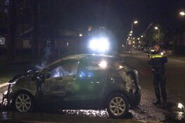 Auto volledig uitgebrand in Alkmaar
