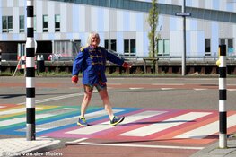 Henk Vos (72) slaagt in marathon-missie