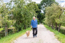 Een oppashond voor senioren: gezellig èn gezond