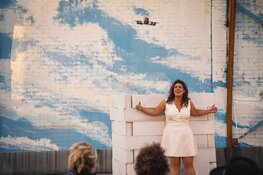 Theatervoorstelling over intimiteit in een 1,5 meter maatschappij