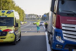 A9 enige tijd afgesloten na ongeval bij Uitgeest, vrachtwagenchauffeur aangehouden