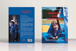 Presentatie judo boek op clubkampioenschappen