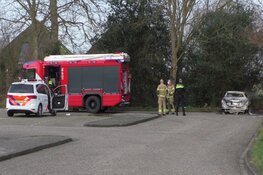Auto door brand verwoest op Terborchlaan