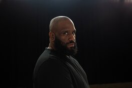 Victorie in je huiskamer met Willie Wartaal, Barcode, Online Popquiz en POM