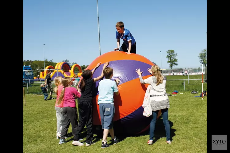 Kinderen sporten deze meivakantie bij sportspektakel in de buitenlucht