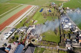 Schade enorm na verwoestende brand in Egmondse boerderij