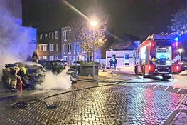 Autobrand in Alkmaarse Spieghelstraat