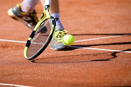 Prijsuitreiking ITF toernooi door Burgemeester Schouten