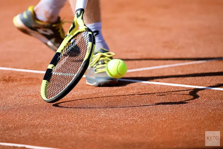 Prijsuitreiking ITF toernooi door Burgemeester Schouten