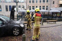 Auto vat vlam tijdens rijden in Alkmaar