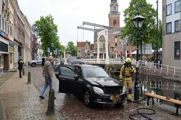 Auto vat vlam tijdens rijden in Alkmaar