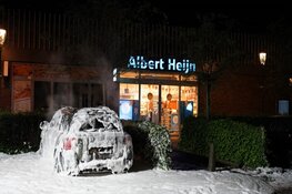 Dure Porsche door brand verwoest bij Winkelcentrum De Hoef