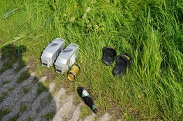 Duikactie in Stompetoren na gevonden fietsaccu&#39;s en slippers