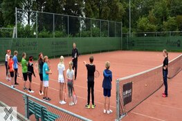 Geslaagd tenniskamp Baars Tennisschool bij LTC de Zes Wielen