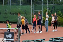 Geslaagd tenniskamp Baars Tennisschool bij LTC de Zes Wielen