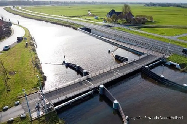 Rekervlotbrug Koedijk op zijn vroegst in december weer open
