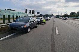 Kop-staartbotsing op N242 bij Stompetoren
