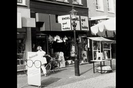 Winkels in de Alkmaarse binnenstad: 1970-2000 Gratis online presentatie door het Regionaal Archief