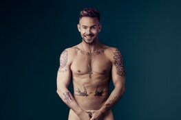 Gaat Charly Luske in Alkmaar uit de kleren voor Story of Robbie Williams?
