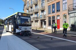 Snorscooter aangereden door lijnbus op de Bergerweg