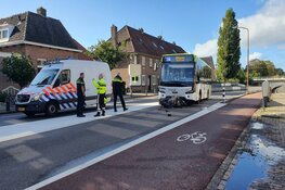Snorscooter aangereden door lijnbus op de Bergerweg