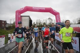 Regenachtige oktober editie van RAADHUIS Pinksterun is een mooi feestje