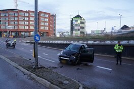 Aanrijding onder Friesebrug in Alkmaar